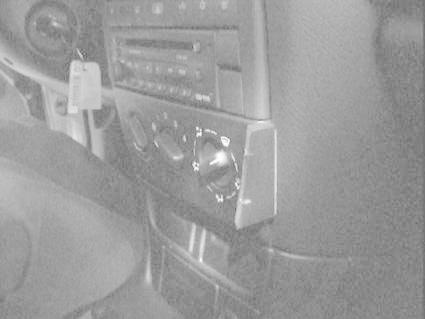 Instrumentbräda med stereo och ventiler i Opel Vectra 96-01.