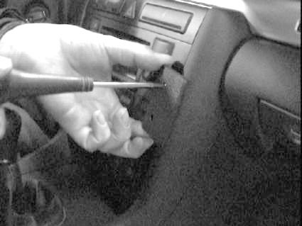 Brodit ProClip, Audi A4 Sedan 00-01