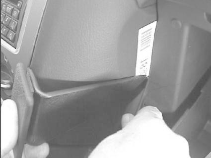 En manuell handskfack eller förvaringsfack i en Subaru Impreza.