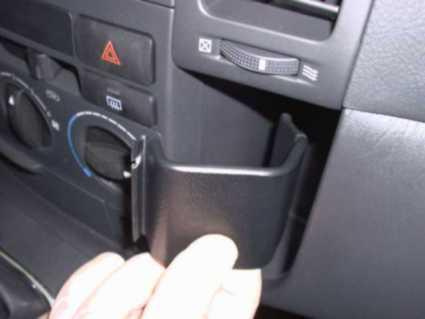 Hållare för växellåda i en Toyota Corolla Verso 02-03.