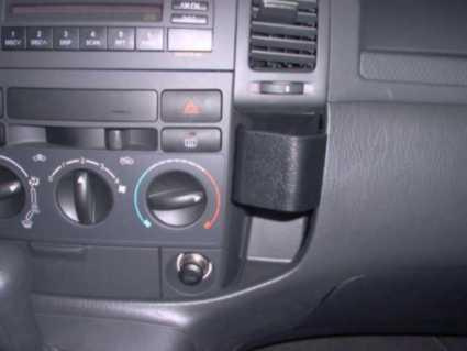 Kontrollpanel för klimatanläggning och audio i Toyota Corolla Verso 02-03.