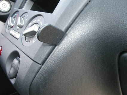 Brodit ProClip, Mitsubishi Outlander 03-06