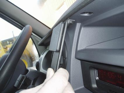 En del av instrumentbrädan i en Renault Master 04-10.