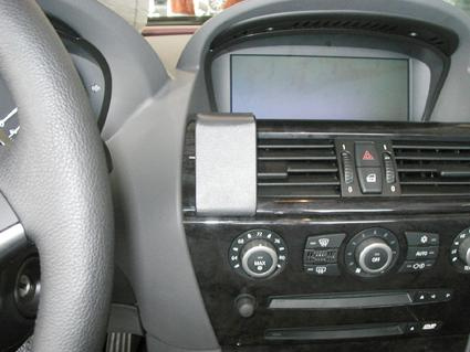 Monteringsbygel i bilinteriör för BMW 6-serie E63, E64.