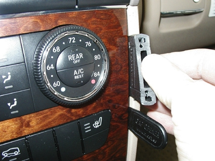 Brodit ProClip, Mercedes Benz M-Class/ML 05-11