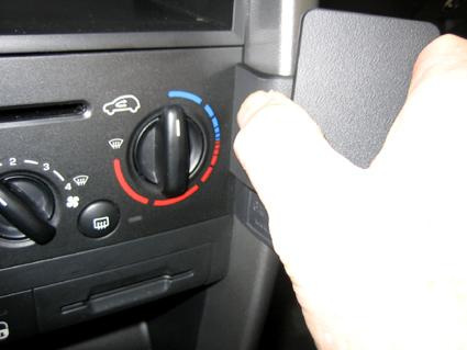 Reglage för luftflöde och temperatur i Peugeot 207.