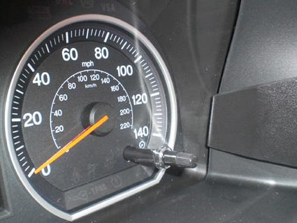 Instrumentbräda med hastighetsmätare för Honda CR-V 07-11.