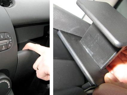 Monteringsbygel för Mazda 2, vinklad för säker installation.