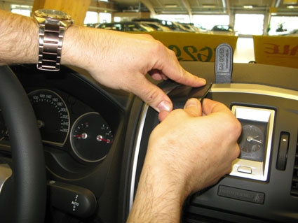 Brodit ProClip, Cadillac BLS 06-10