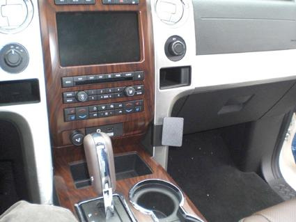 Interiör av Ford F-Series 150 09-14 med golv-växellåda.