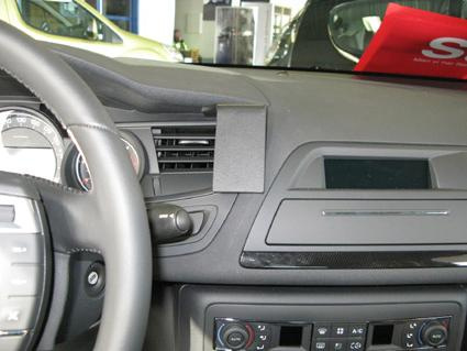 Instrumentpanel och luftventil i Citroen C5 III.