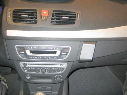 Dashboard i Renault Mégane 09-15 med kontroller och ventilation.