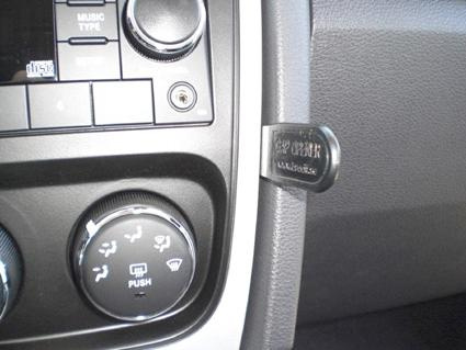 Knapp och reglage i bilinteriören, Dodge Caliber 10-12.