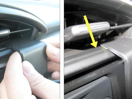 Monteringsbygel installeras i Subaru BRZ 12-15, vinklad för säker fäste.