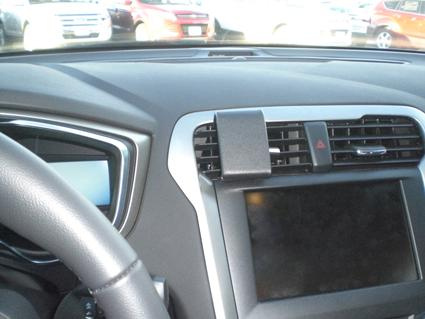 Instrumentbräda med luftventil och skärm, del av Ford Mondeo 15-.