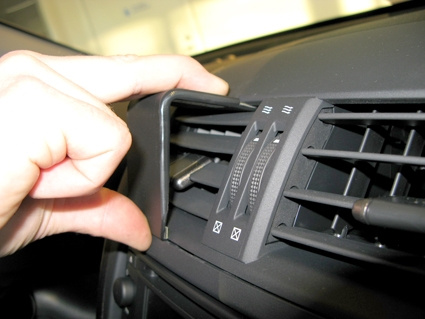 Brodit ProClip, Toyota RAV 4 11-12