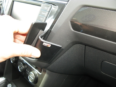 Brodit ProClip, Volkswagen Tiguan 17-24