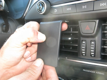 Brodit ProClip, Ford Focus/Kuga 19-