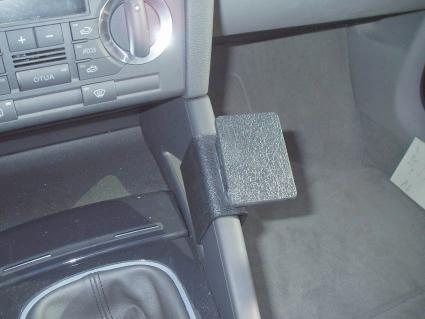 Monteringsbygel för Audi A3, fäste vid mittkonsolen.