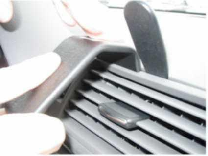 Monteringsbygel för Audi A4, installeras vid luftventilen.