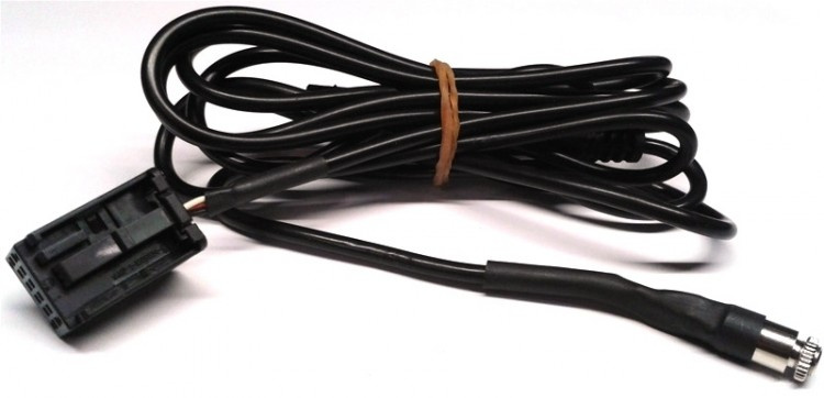 AUX-anslutning SAAB 9-3