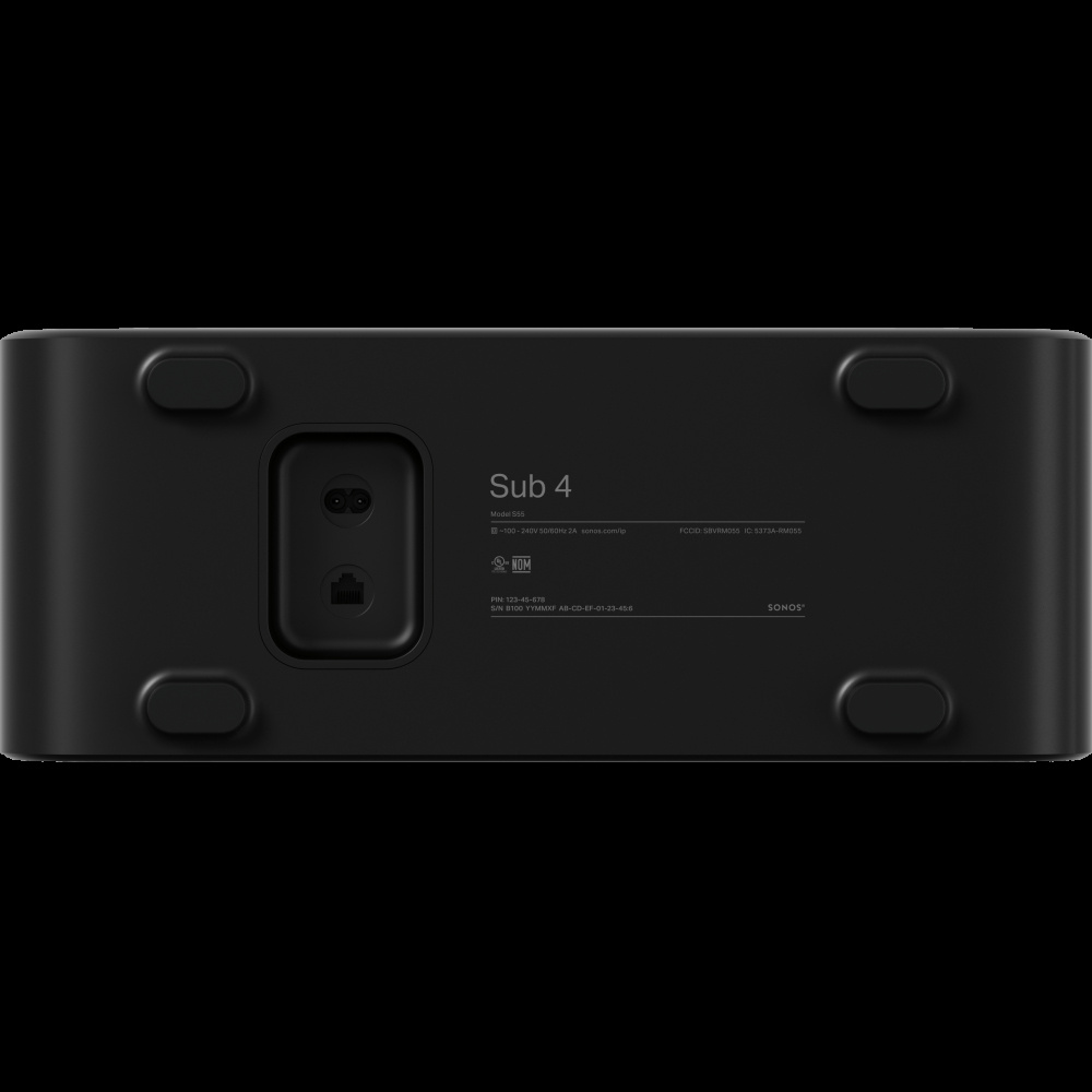 En svart subwoofer med fyra fötter och anslutningsportar på baksidan.