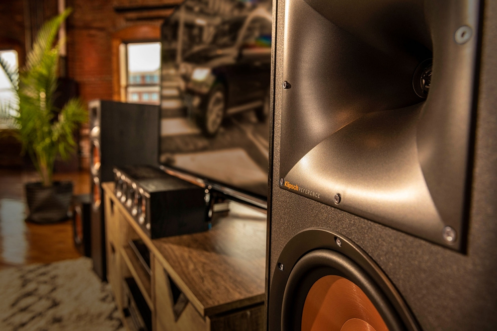 Klipsch R-820F golvhögtalare, svart par