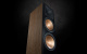 Klipsch RF-7 III golvhögtalare, körsbär Högtalare med träram och gyllene element, elegant design.