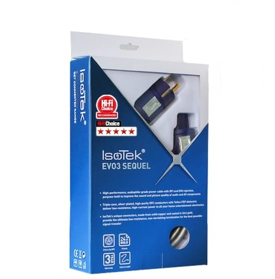 En förpackning med Isotek EVO3 Sequel jordad nätkabel, 2 meter, C15-kontakt.