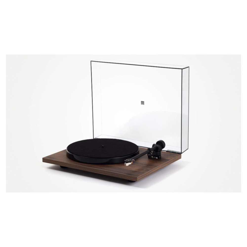 Rega Planar 1 Carbon Plus med inbyggt RIAA, valnöt