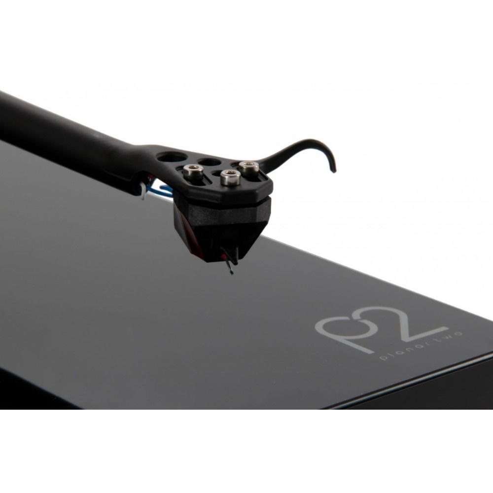 Rega Planar 2 vinylspelare med Nd3 MM-pickup, pianosvart