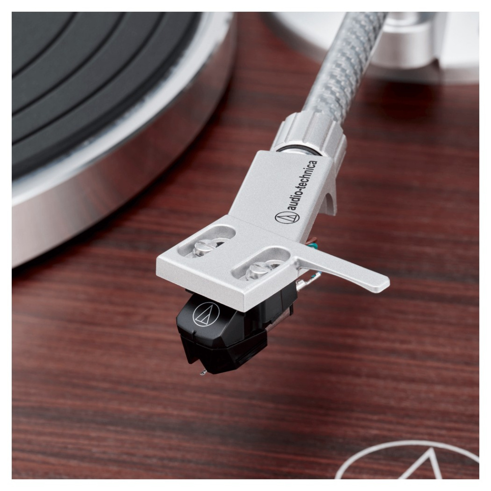 Audio-Technica AT-LPW50BT-RW skivspelare med Bluetooth, valnöt