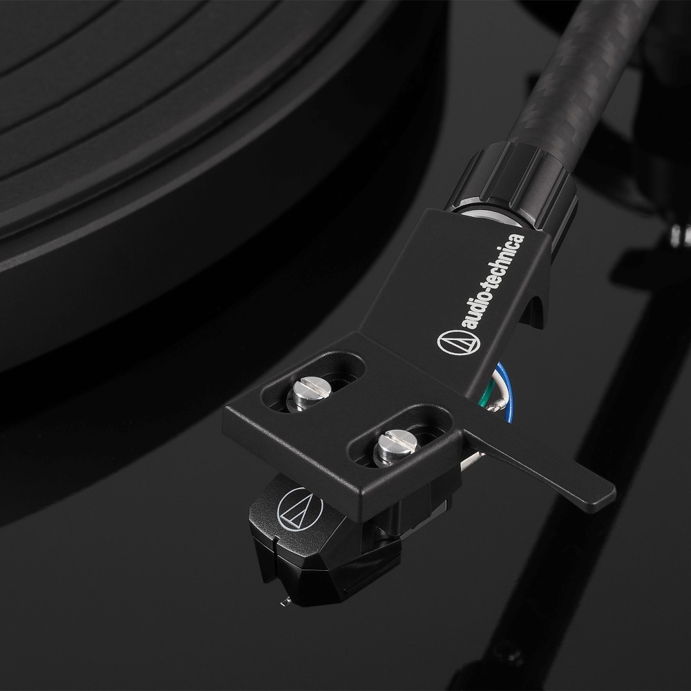 Audio-Technica AT-LPW50PB skivspelare med AT-VM95E-pickup, svart