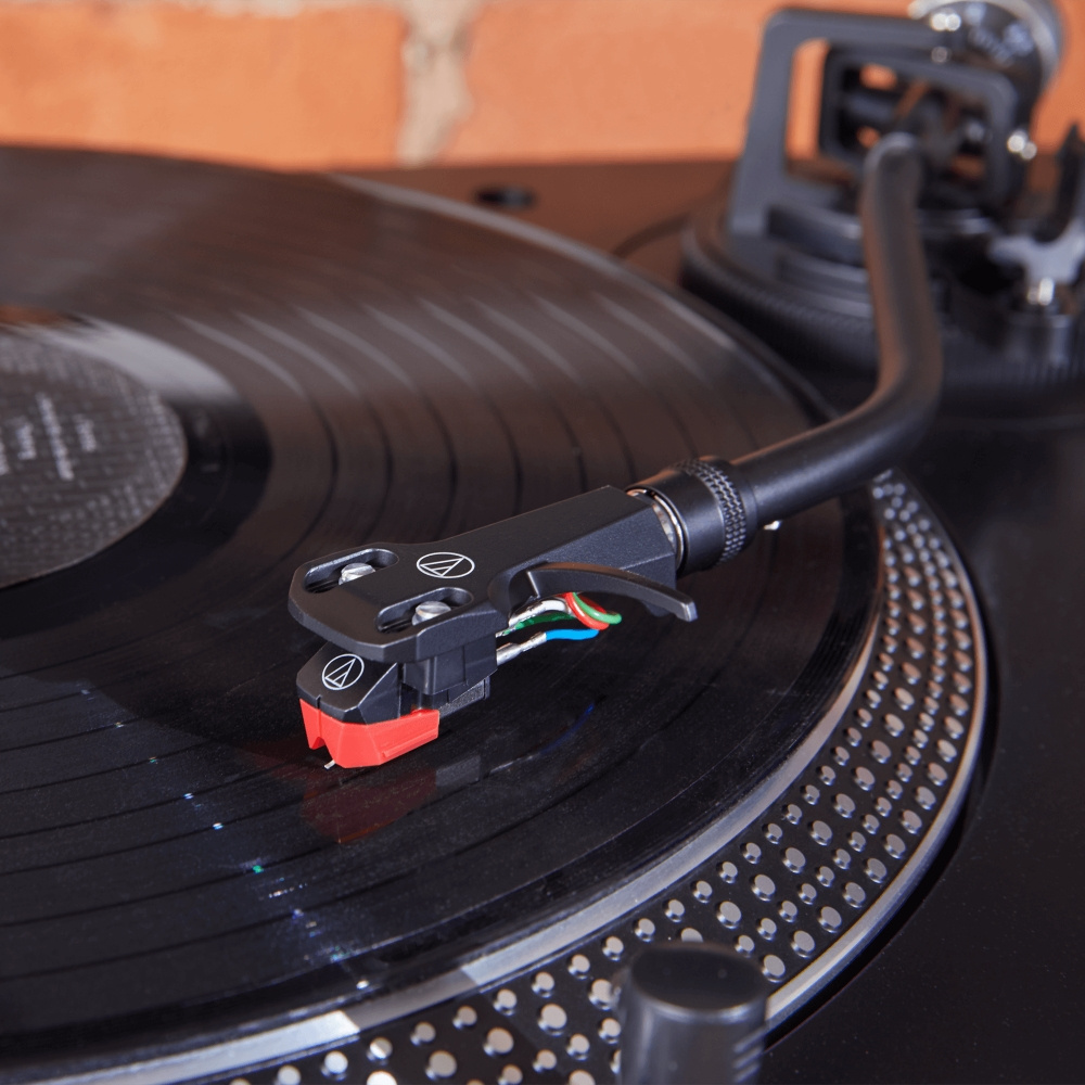 Audio Technica AT-VM95ML/H MM-pickup med tonarmsskal