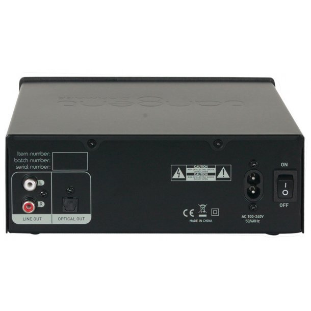 En bakpanel av en kompakt CD-spelare med anslutningar och strömbrytare.