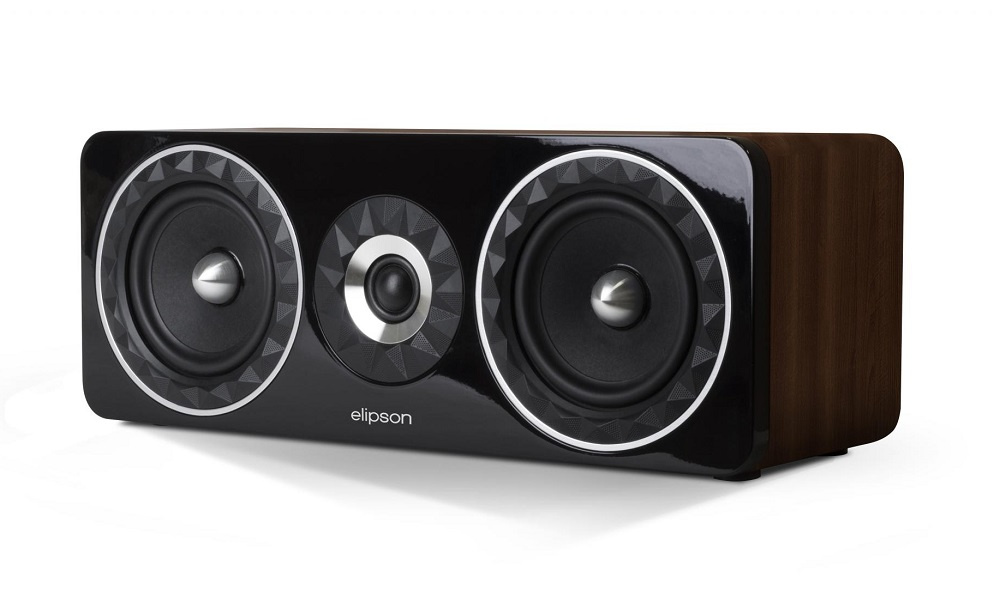 Centerhögtalare med svart högglansfront och valnötssidor, tre högtalarelement.