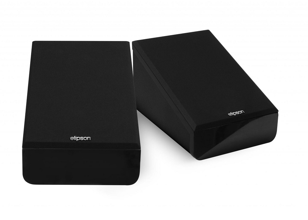 Svarta Atmos-högtalare i par med elegant design och varumärkeslogotyp.