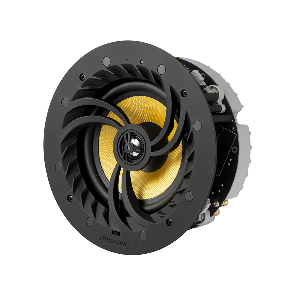 Inbyggd takhögtalare med svart och guld färgscheman för hög ljudkvalitet.