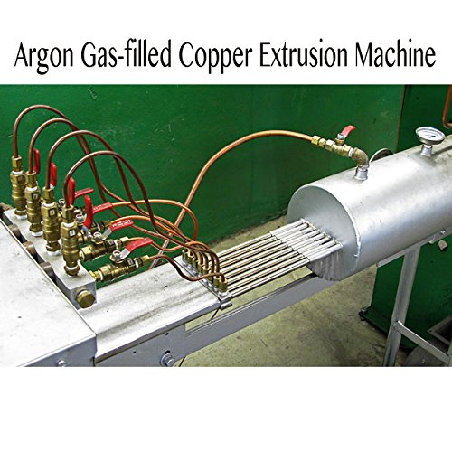 Maskin för kopparextrudering med argongas, flera rör och ventiler.