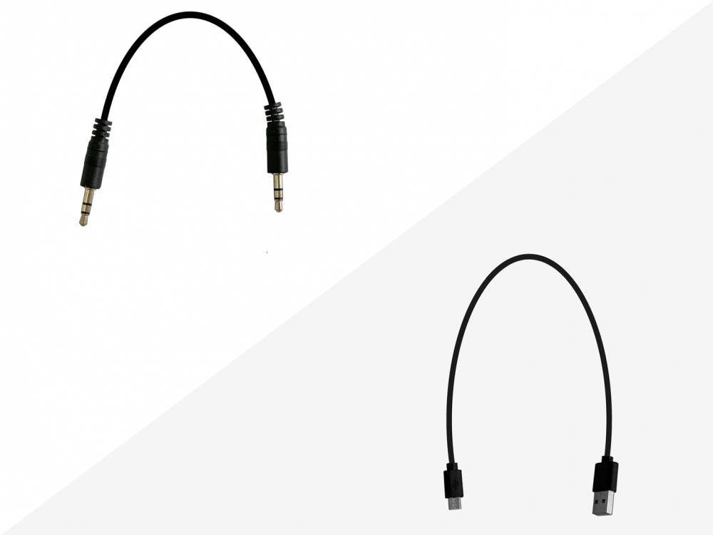 Kabel med 3,5 mm ljudkontakt och USB-kontakt.