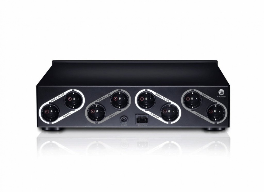 Strömbrytare med flera uttag och avancerad filtrering.