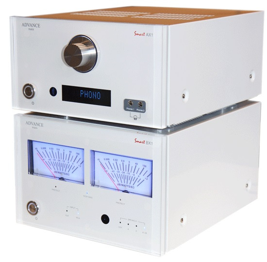 MIDI-slutsteg med display och mätare, vit design, från Advance Acoustic.