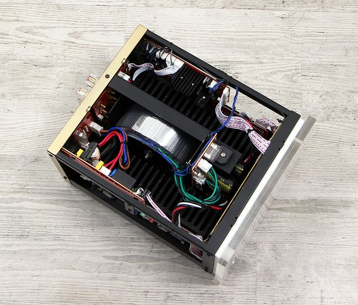 Advance Acoustic Smart BX1, midi-slutsteg