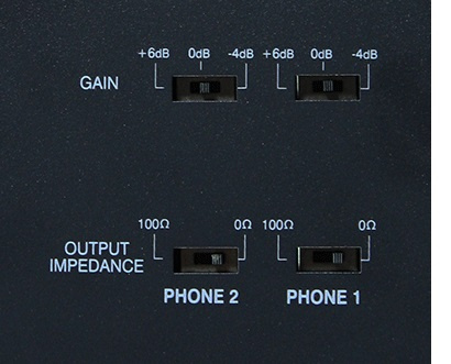 Kontrollpanel med reglage för gain och utgångsimpedans.