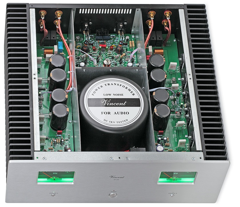 Vincent SP-332 slutsteg med rör-ingång, silverfärgad metall och komponenter synliga inuti.