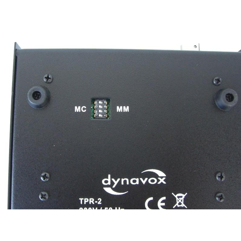 Dynavox TPR-2 rörbestyckad RIAA-förstärkare för vinylspelare, silver