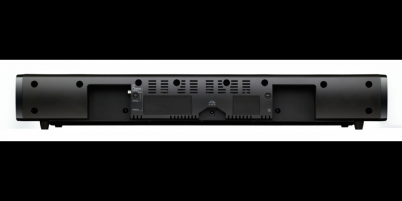 Ljudlimpa med silverfärgad design och olika anslutningar baktill.