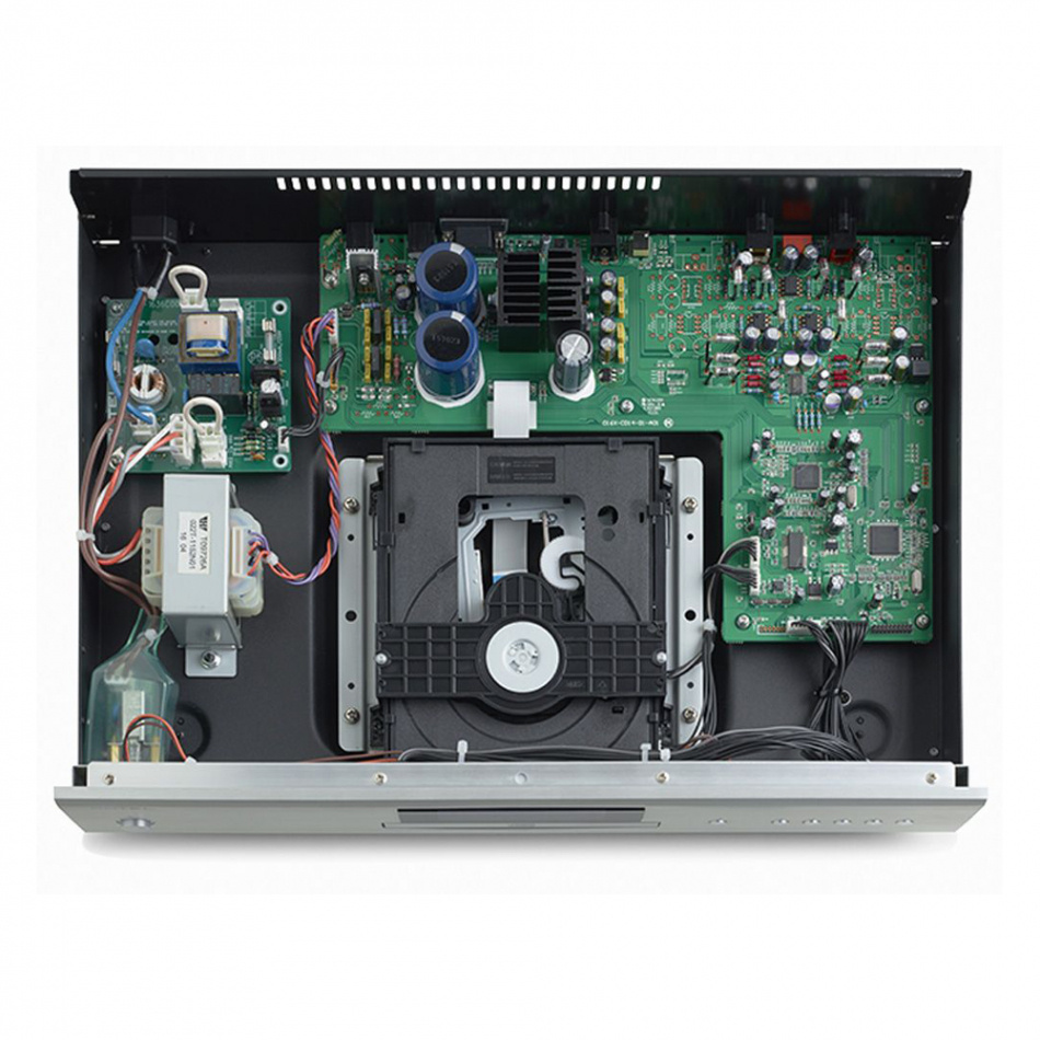 Inuti en CD-spelare med komponenter och kretskort synliga.