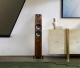 Polk Audio Reserve R600 golvhögtalare, valnöt par Golvhögtalare i valnöt med tre olika ljudelement och elegant design.