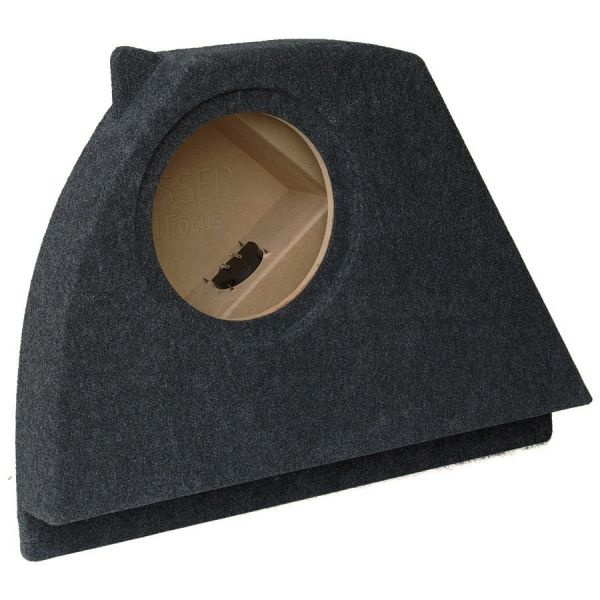 En svart baslåda i lackad MDF, designad för Ford Focus 1998-2005.